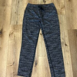 Lululemon joggers size 4